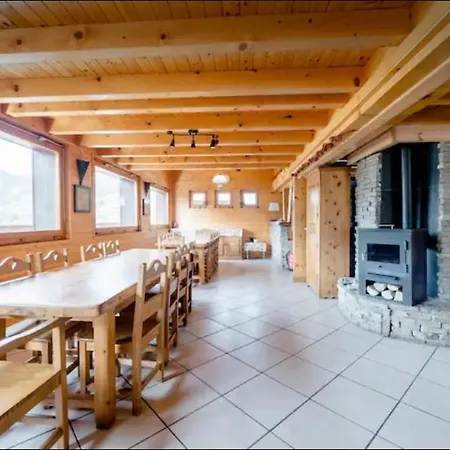 Central Hostel Chatel *