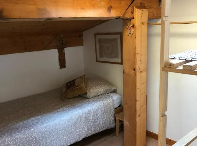 Central Hostel Chatel