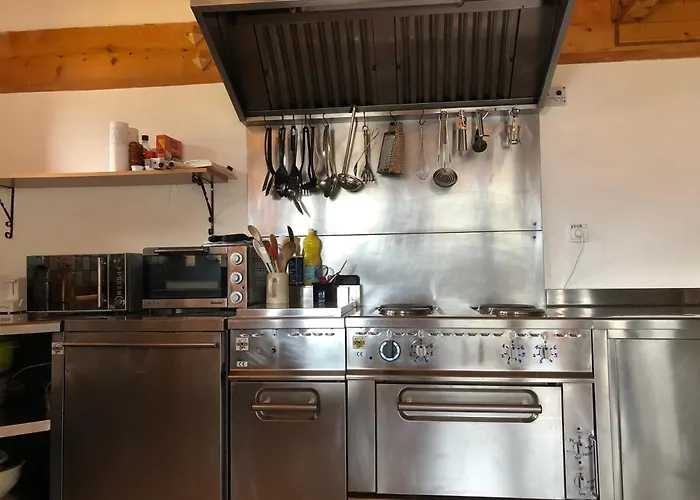 ホステル Central Hostel Chatel