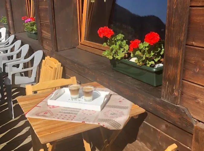 Central Hostel Chatel シャテル