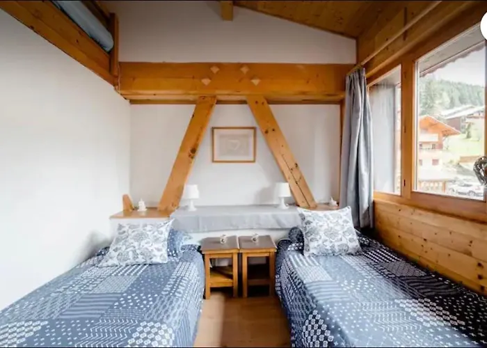 Central Hostel Chatel * シャテル