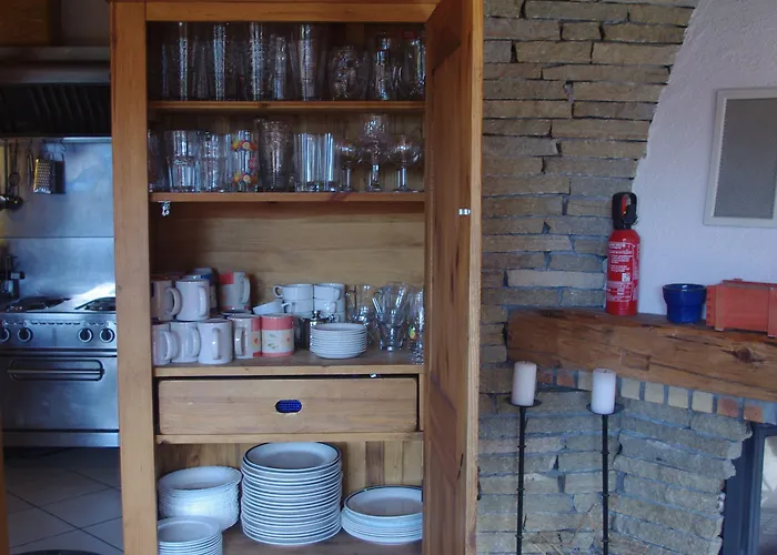 Central Hostel Chatel シャテル