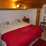 Central Hostel Chatel Ostello *