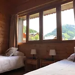 Central Hostel Chatel *