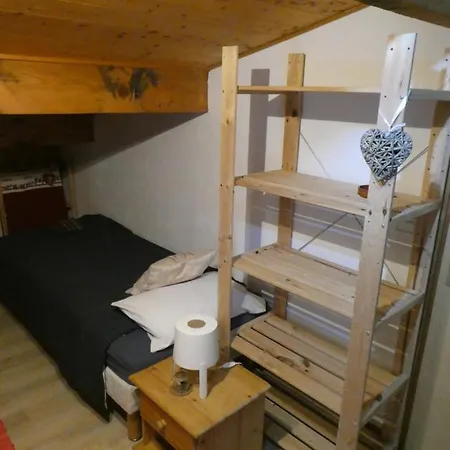 Хостел Central Hostel Chatel