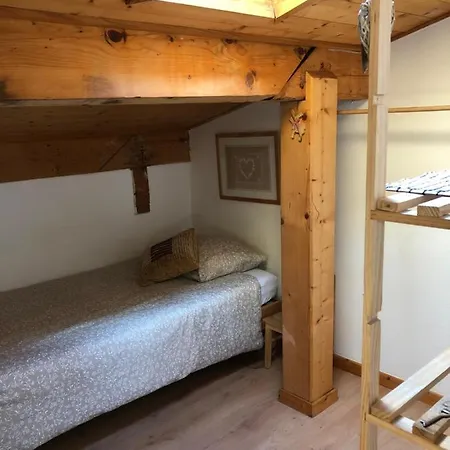 Central Hostel Chatel