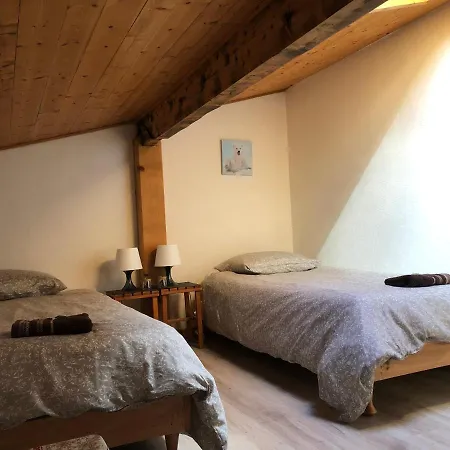 Central Hostel Chatel Hostel *