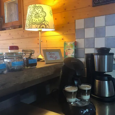 Central Hostel Chatel シャテル
