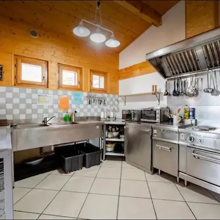 ホステル Central Hostel Chatel シャテル