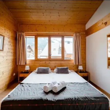 Central Hostel Chatel *