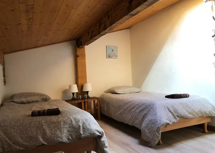 Central Hostel Chatel Ostello *