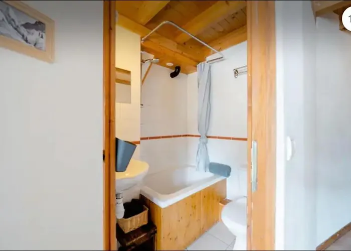 Central Hostel Chatel Châtel